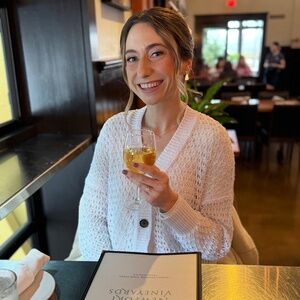 Meet your Posher, Kayla